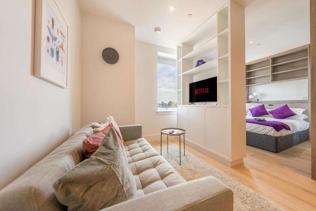 Cozy Apartments - Free Wifi And Parking Onsite Feltham Exteriér fotografie