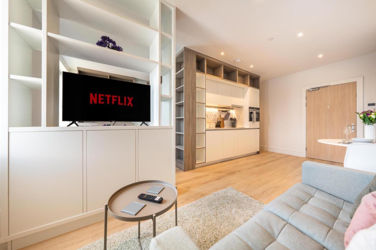 Cozy Apartments - Free Wifi And Parking Onsite Feltham Exteriér fotografie